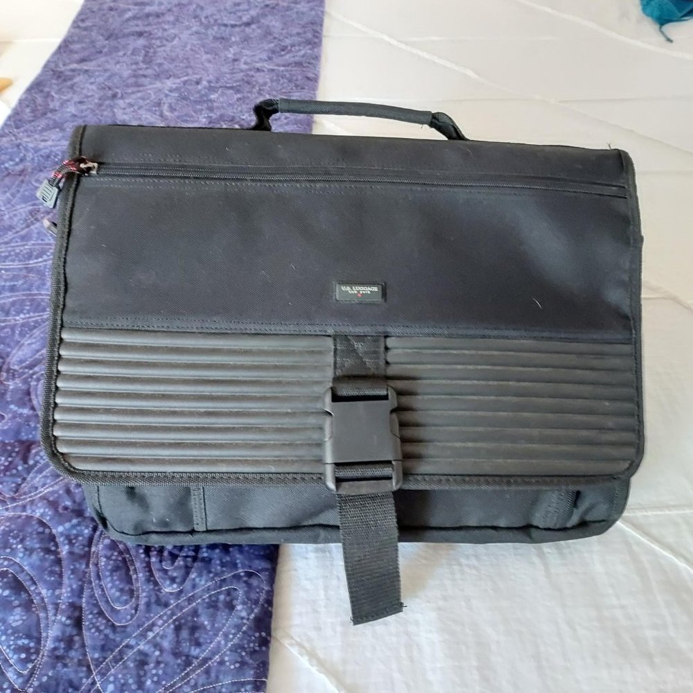 NWOT U.S. Luggage soft messenger bag/computer case (no strap)